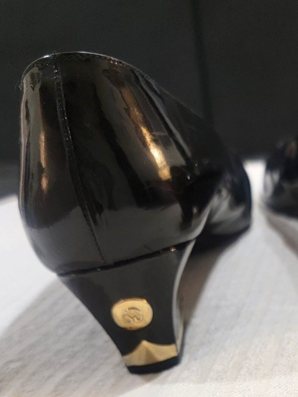 Vintage St. John Black Patent Leather Gold Accent Pump - Picture 5 of 5